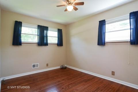 504 N Pine St, Mount Prospect, IL 60056 photo 9