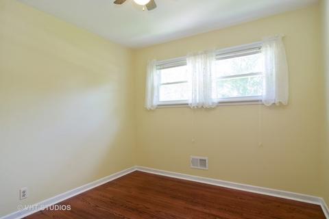 504 N Pine St, Mount Prospect, IL 60056 photo 11