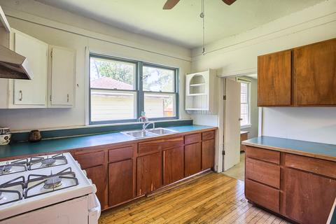 305 E Byron St, Sidney, IL 61877 photo 18