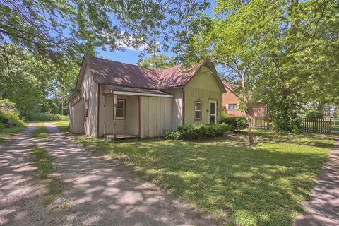 305 E Byron St, Sidney, IL 61877 photo 1