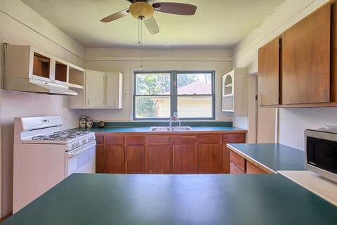 305 E Byron St, Sidney, IL 61877 photo 13