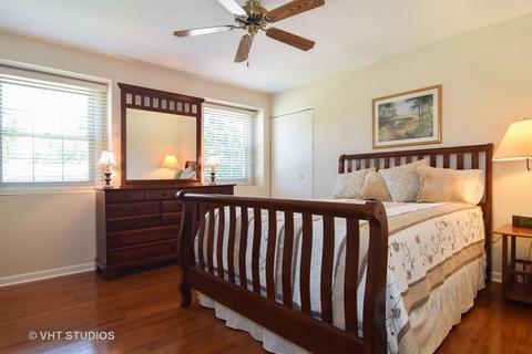 1464 Groton Ln, Wheaton, IL 60189 photo 18