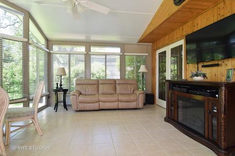 1464 Groton Ln, Wheaton, IL 60189 photo 10