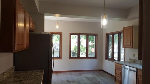 412 S State St, Elgin, IL 60123 photo 6