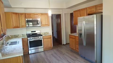 412 S State St, Elgin, IL 60123 photo 7