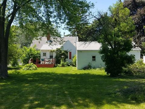 1228 5th St, Aurora, IL 60505 photo 2