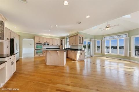 13151 Lakeshore Dr, Plainfield, IL 60585 photo 8