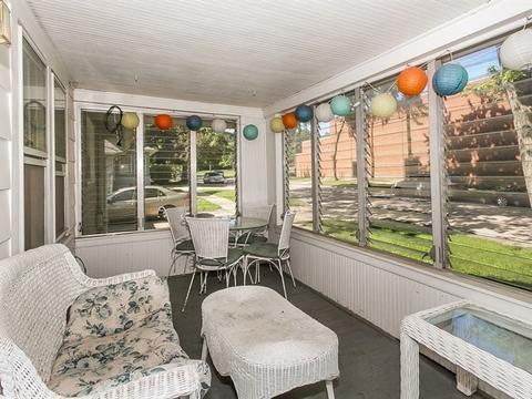 889 Van St, Elgin, IL 60123 photo 3