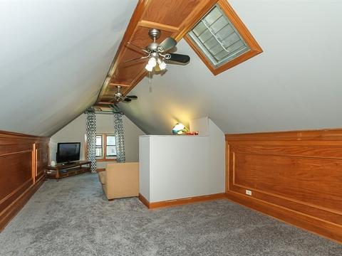 889 Van St, Elgin, IL 60123 photo 17