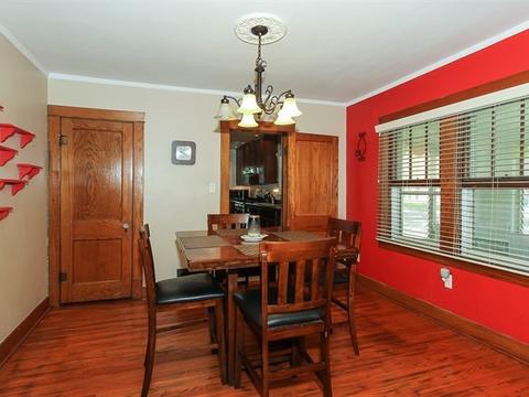889 Van St, Elgin, IL 60123 photo 11