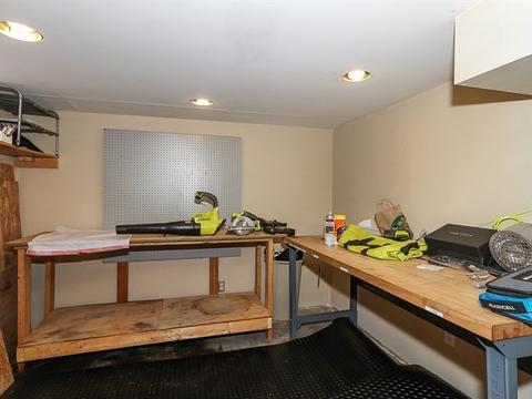 889 Van St, Elgin, IL 60123 photo 19