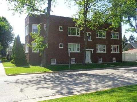 6501 Sinclair Ave, Berwyn, IL 60402 photo 2