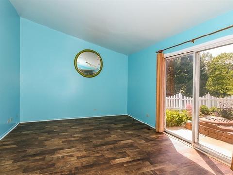 225 Dickens Trl, Elgin, IL 60120 photo 14