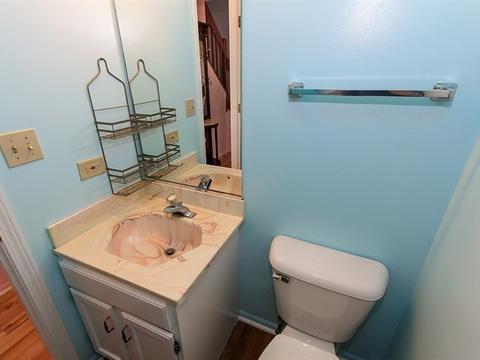 225 Dickens Trl, Elgin, IL 60120 photo 16