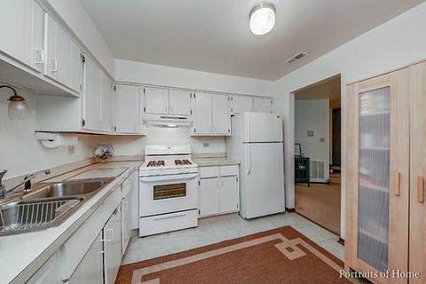 1610 Thames Ct #C, Wheaton, IL 60189 photo 3