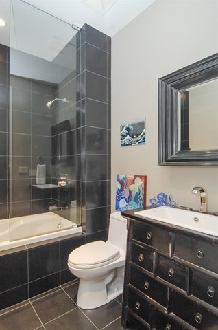 18 E Division St #1, Chicago, IL 60610 photo 20