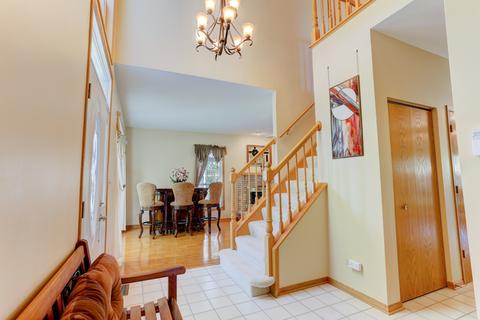 4500 Pond Cir, Plainfield, IL 60586 photo 4
