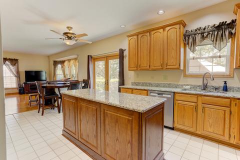 4500 Pond Cir, Plainfield, IL 60586 photo 11
