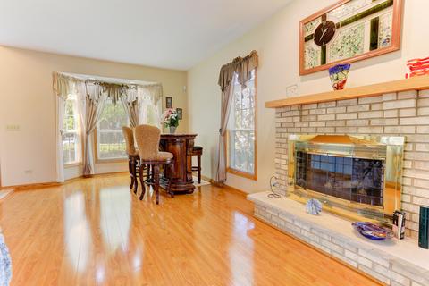4500 Pond Cir, Plainfield, IL 60586 photo 7