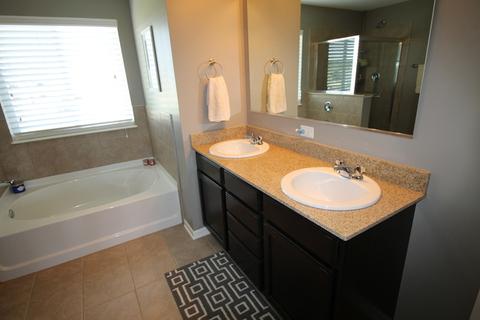 3642 Ancient Oak Dr, Elgin, IL 60124 photo 25