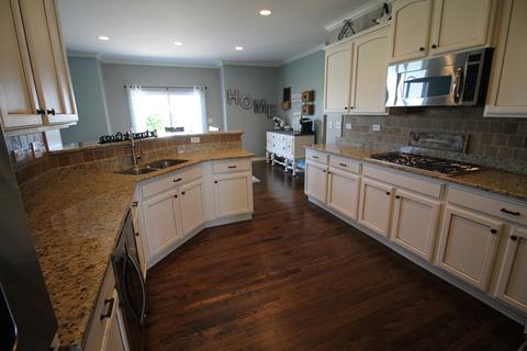 3642 Ancient Oak Dr, Elgin, IL 60124 photo 10