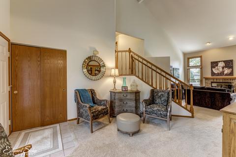 4741 Oregon Trl, Mchenry, IL 60050 photo 10