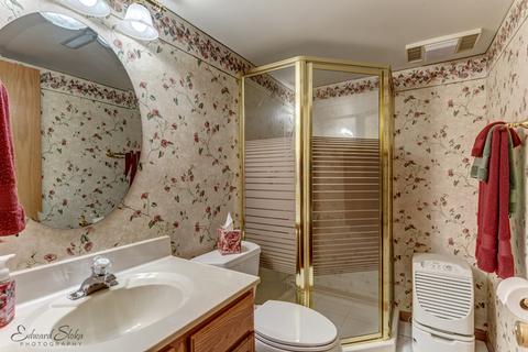 4741 Oregon Trl, Mchenry, IL 60050 photo 20