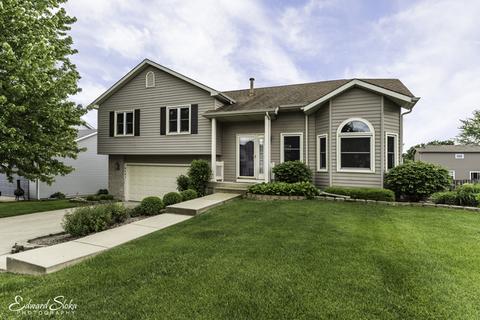 4741 Oregon Trl, Mchenry, IL 60050 photo 1