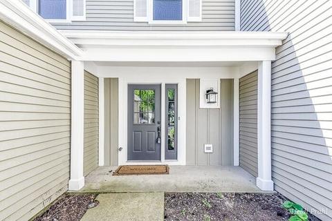 1044 Devonshire Ave, Naperville, IL 60540 photo 2