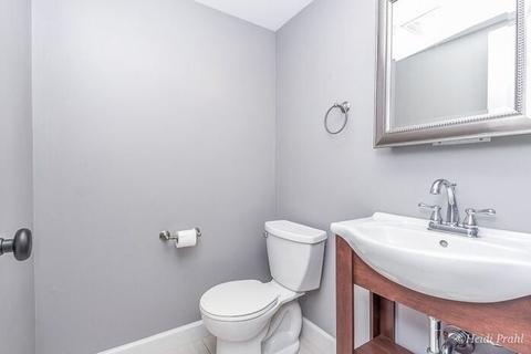 1044 Devonshire Ave, Naperville, IL 60540 photo 13