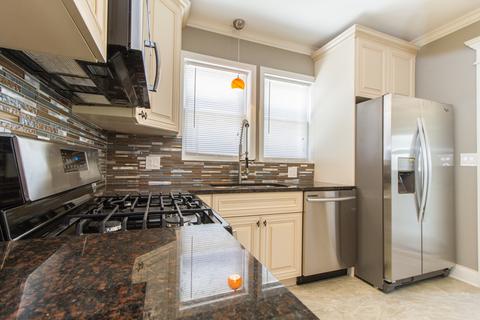 9329 S Eberhart Ave, Chicago, IL 60619 photo 8