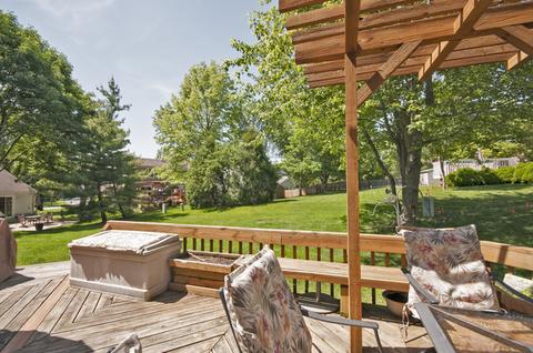 4221 Forest Glen Dr, Hoffman Estates, IL 60192 photo 27