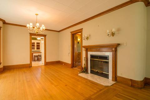 220 Hamilton Ave, Elgin, IL 60123 photo 7