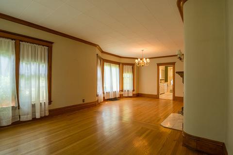 220 Hamilton Ave, Elgin, IL 60123 photo 5