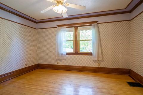 220 Hamilton Ave, Elgin, IL 60123 photo 14