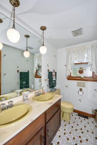 155 S Maple Ave, Hillside, IL 60162 photo 8