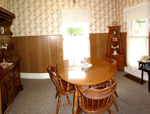 105 E 3rd St, Tampico, IL 61283 photo 7