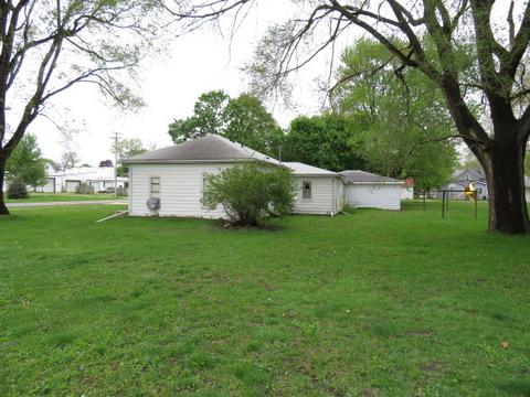 105 E 3rd St, Tampico, IL 61283 photo 14