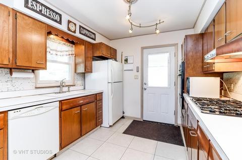 843 S Wolf Rd, Des Plaines, IL 60016 photo 3