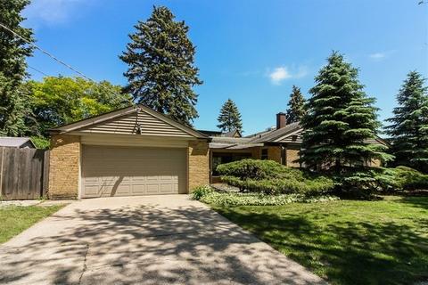 758 E Thacker St, Des Plaines, IL 60016 photo 2