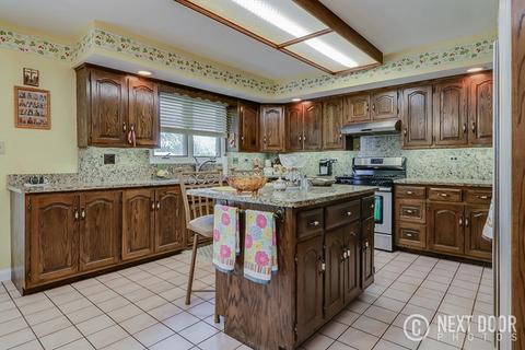 801 Lear Ln, New Lenox, IL 60451 photo 13