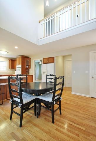 1179 Cedar Ln, Northbrook, IL 60062 photo 5