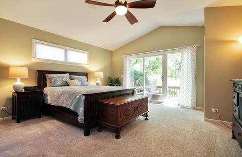 1179 Cedar Ln, Northbrook, IL 60062 photo 9