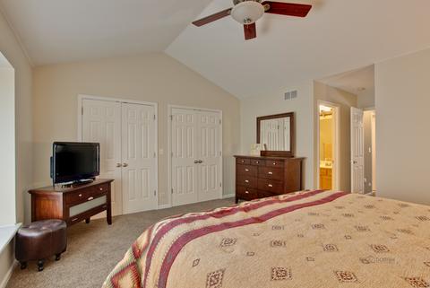 1082 E Danbury Dr, Cary, IL 60013 photo 19