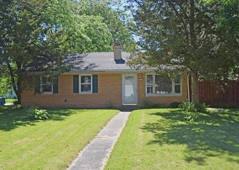9 Hedge Ct, Champaign, IL 61821 photo 1