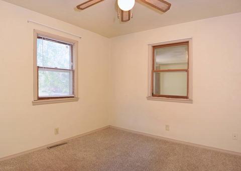 9 Hedge Ct, Champaign, IL 61821 photo 10