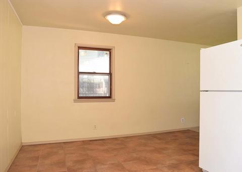 9 Hedge Ct, Champaign, IL 61821 photo 7