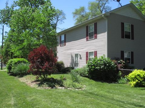 4619 Parkview Dr, Mccullom Lake, IL 60050 photo 1