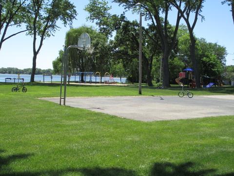 4619 Parkview Dr, Mccullom Lake, IL 60050 photo 27