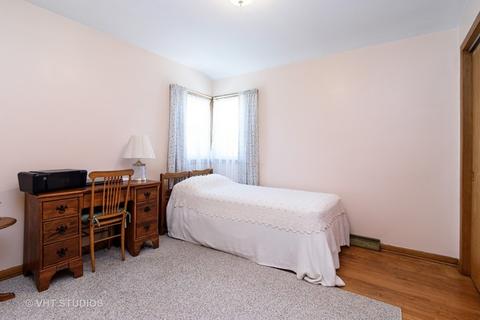 189 Amherst Ave, Des Plaines, IL 60016 photo 10